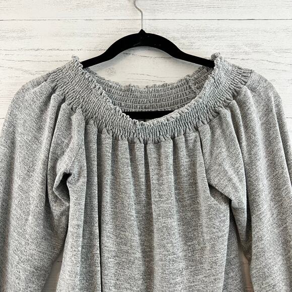 Honey Punch Heather Gray Off Shoulder Knit Top Size S - Picture 4 of 7